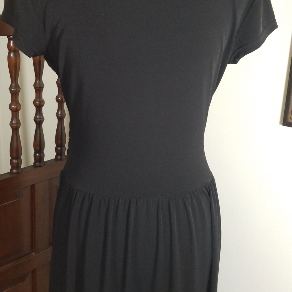 Alfani Black midi dress, short sleeves/scoop neck - Picture 7 of 8